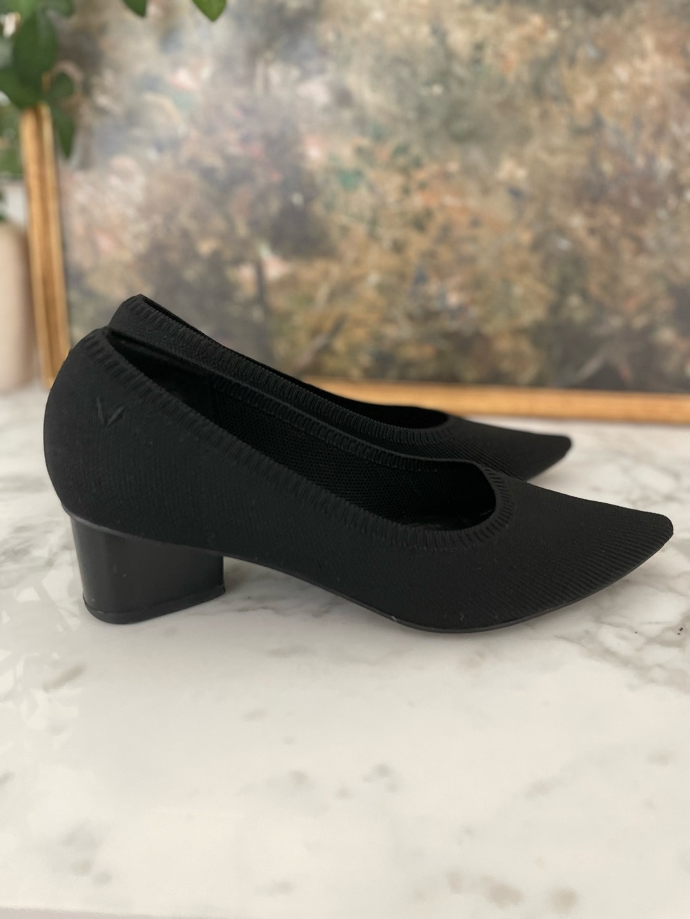 Vivaia Tracy Pointed Toe Pump Black‎ Knit 37 Size 6.5
